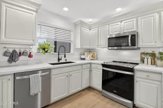 Photo #2: 6919169 Listing