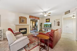 Photo #6: 6919265 Listing