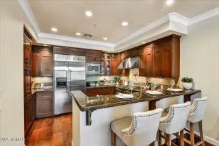 Photo #5: 6919338 Listing