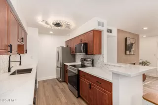 Photo #1: 6919461 Listing