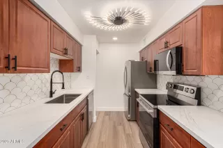 Photo #4: 6919461 Listing