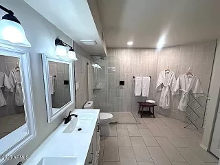 Photo #1: 6919494 Listing