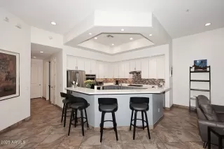 Photo #5: 6919589 Listing