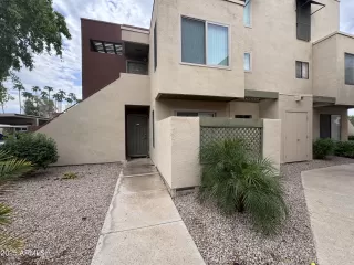 Photo #1: 6919771 Listing