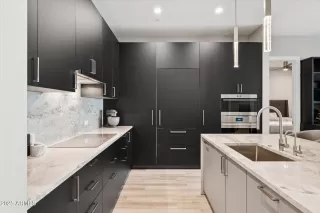 Photo #3: 6919927 Listing