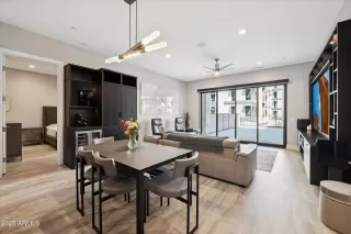 Photo #6: 6919927 Listing