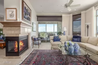 Photo #5: 6919939 Listing