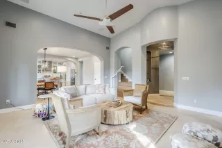 Photo #6: 6920116 Listing 