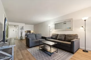 Photo #1: 6920212 Listing 