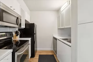 Photo #4: 6920212 Listing 