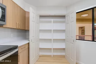 Photo #6: 6920252 Listing 