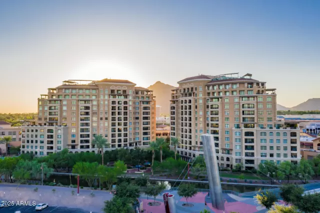 MLS: 6920320 Condo For Sale