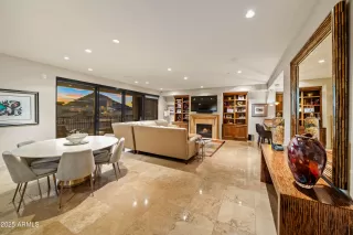 Photo #5: 6920320 Listing