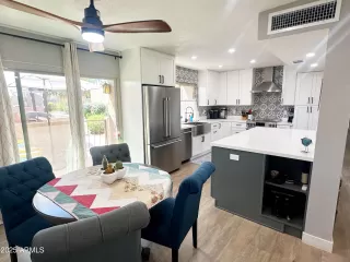 Photo #5: 6920743 Listing 