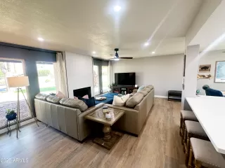 Photo #6: 6920743 Listing 