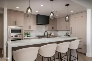 Photo #4: 6921206 Listing 