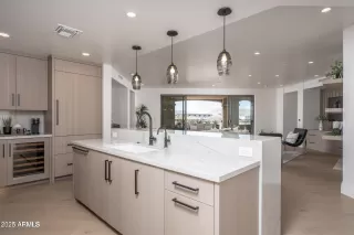 Photo #5: 6921206 Listing 