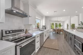 Photo #3: 6921291 Listing 