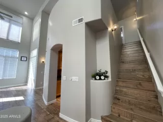 Photo #2: 6921307 Listing 