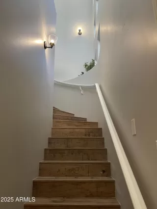 Photo #6: 6921307 Listing 