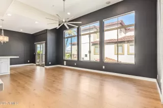 Photo #5: 6921422 Listing 