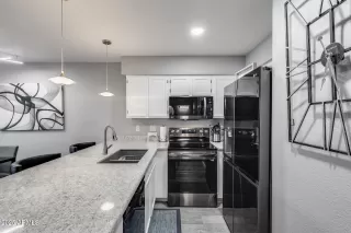 Photo #3: 6921493 Listing 