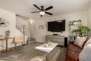 Photo #5: 6921494 Listing