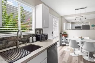 Photo #4: 6921565 Listing 