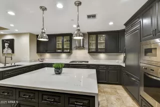 Photo #4: 6921572 Listing 