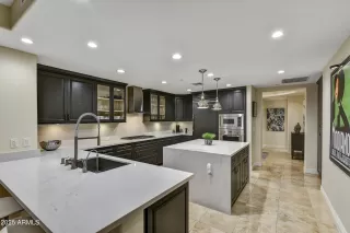 Photo #5: 6921572 Listing 