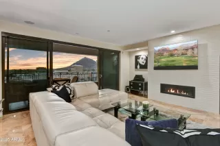 Photo #6: 6921572 Listing 