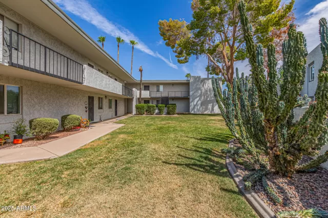 MLS: 6921619 Condo For Sale