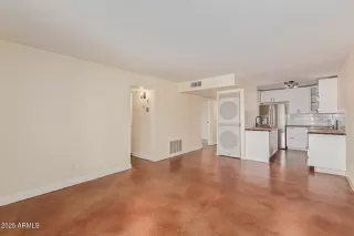 Photo #3: 6921619 Listing 