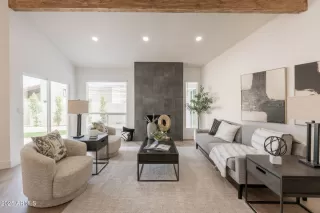 Photo #1: 6921675 Listing 