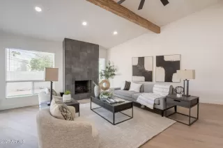 Photo #2: 6921675 Listing 