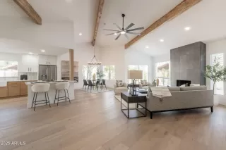 Photo #4: 6921675 Listing 