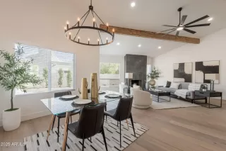 Photo #5: 6921675 Listing 