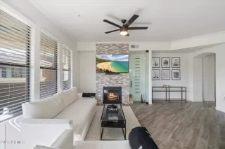 Photo #4: 6921783 Listing