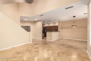 Photo #4: 6921885 Listing 