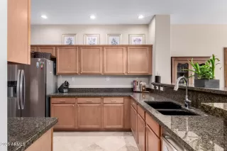 Photo #6: 6921885 Listing 