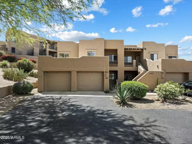 MLS: 6921921 Condo For Sale