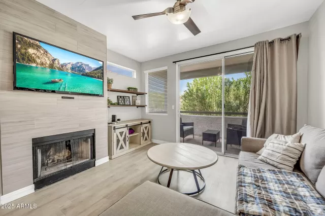 MLS: 6922009 Condo For Sale