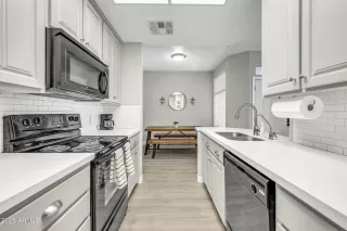 Photo #2: 6922009 Listing