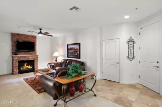 Photo #6: 6922098 Listing 