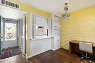 Photo #2: 6922167 Listing 