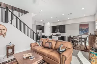 Photo #5: 6922284 Listing 