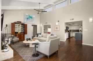 Photo #5: 6922310 Listing 