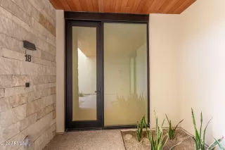 Photo #3: 6922515 Listing