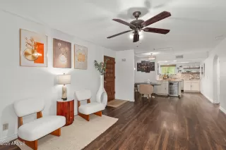 Photo #3: 6922550 Listing