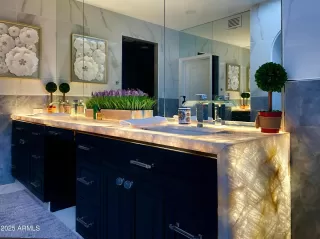 Photo #5: 6922591 Listing 